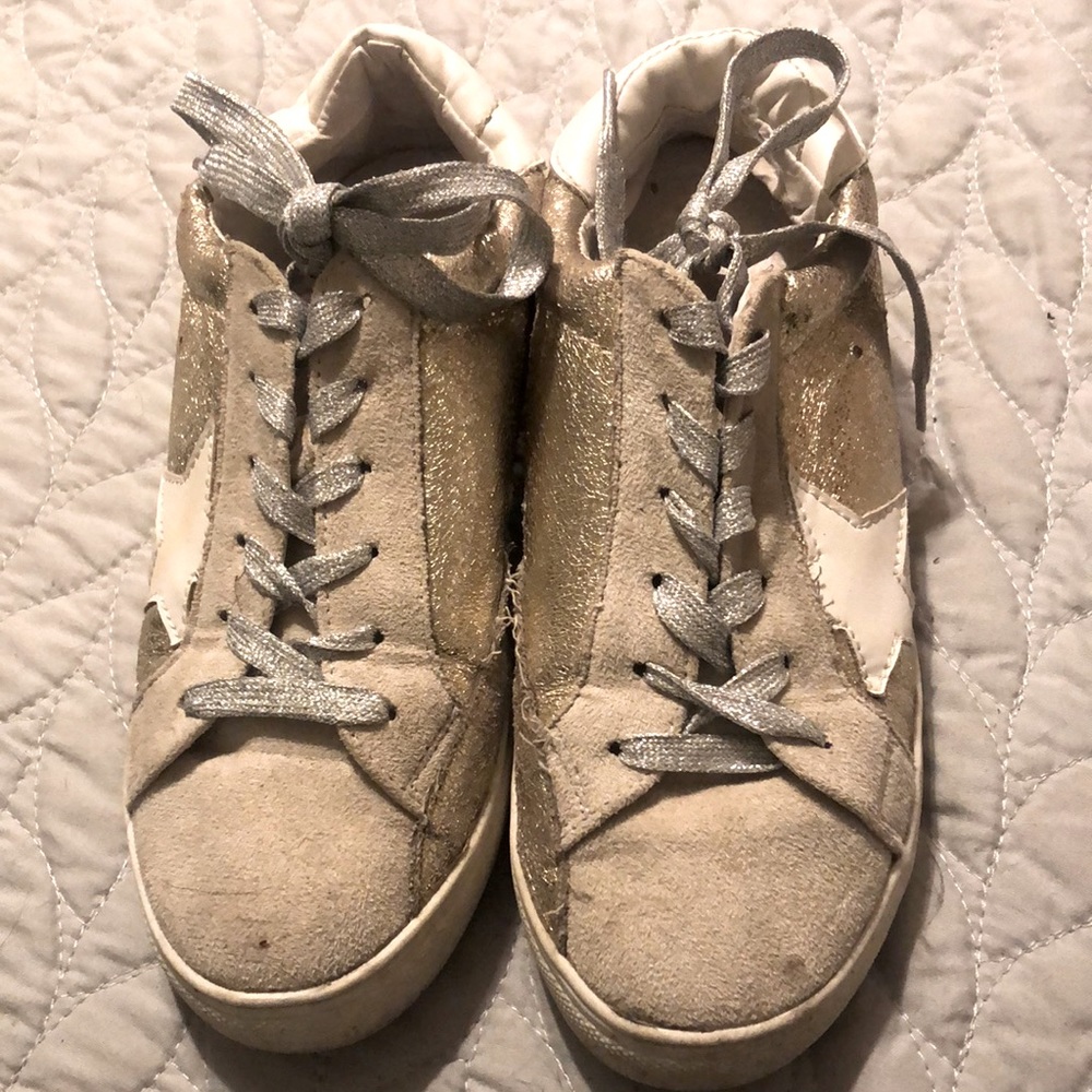 Star sneakers